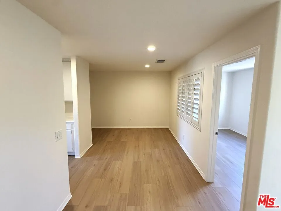 25715 Wagner Way B, Stevenson Ranch, California 91381 home-pic-20